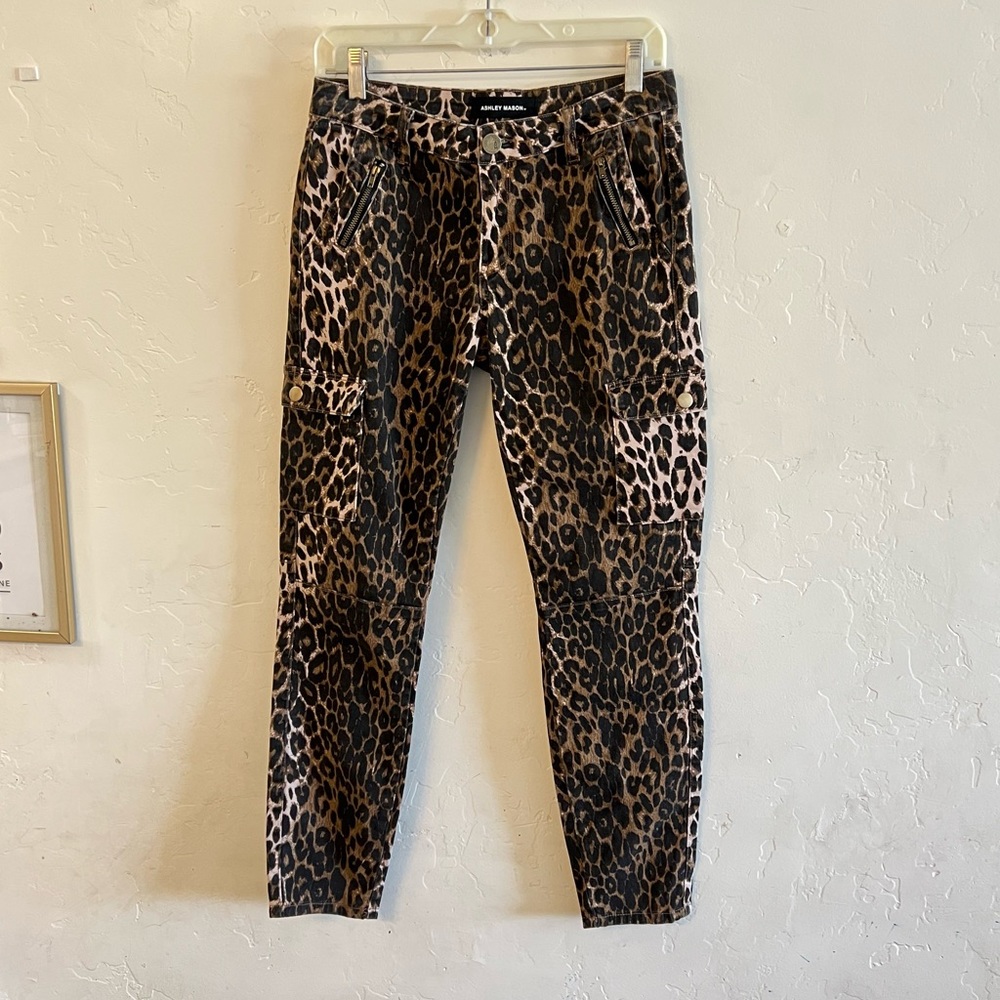 Ashley Mason Juniors Leopard Print Cargo Style Skinny Pants 9